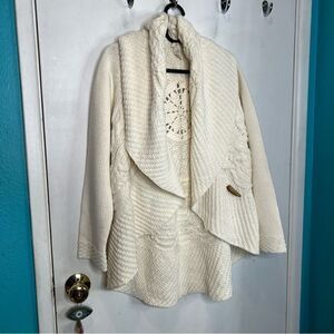 J Jill knit crochet cable knit poncho style one button slouchy style